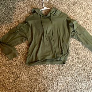 Sweatshirt with pockets